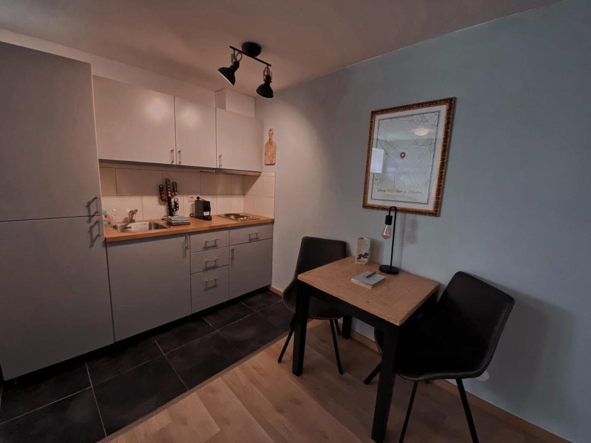 Loods 123 Bed & Kitchen Vila Landgraaf Exterior foto